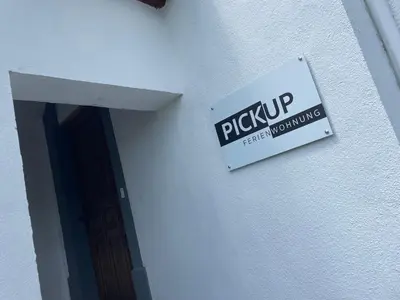 Ein Zertifikat, Auszeichnung, Logo oder anderes Dokument, das in der Unterkunft Ferienwohnung PickUp ausgestellt ist