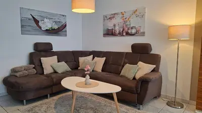 Ein Sitzbereich in der Unterkunft Ferienwohnung Schneider