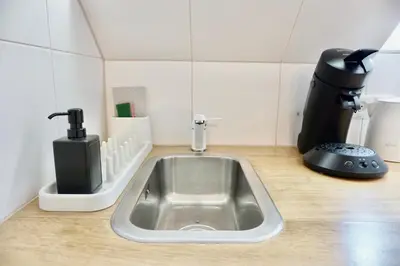 Küche/Küchenzeile in der Unterkunft Stylisches Apartment für 2 Personen in historischem Fachwerkhaus 4 Etage mit Blick auf Stadt & Festung