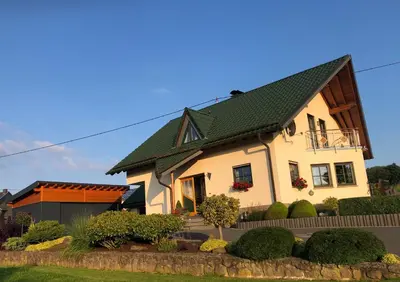 Das Gebäude in dem sich das Bed & Breakfast befindet