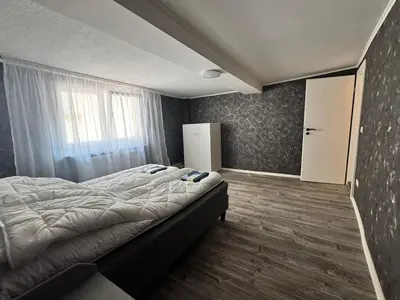 Ein Bett oder Betten in einem Zimmer der Unterkunft Ganzes Haus für 4 in Kestert