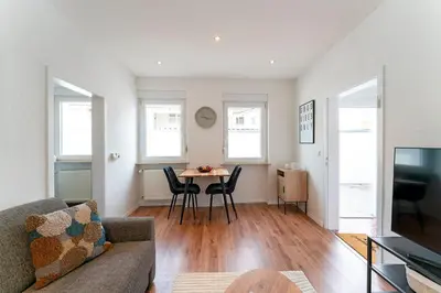 TV/Unterhaltungsangebot in der Unterkunft Deluxe Koblenz Flat, Parken, Netflix, Ruhig