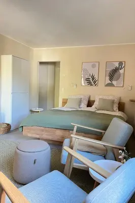 Ein Sitzbereich in der Unterkunft Ferienwohnung Zeitwinkel