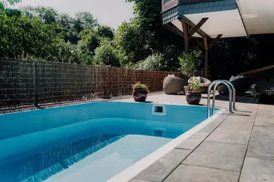 Der Swimmingpool an oder in der Nähe von Ferienwohnung - Zur Waldruhe