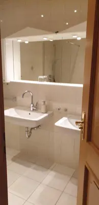 Ein Badezimmer in der Unterkunft Serwazi-Zenzen