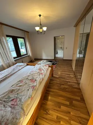 Ein Bett oder Betten in einem Zimmer der Unterkunft Idar-Oberstein Apartment FeWo 2 ZKB 4 Personen