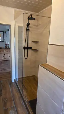 Ein Badezimmer in der Unterkunft FeWo Naturtraum