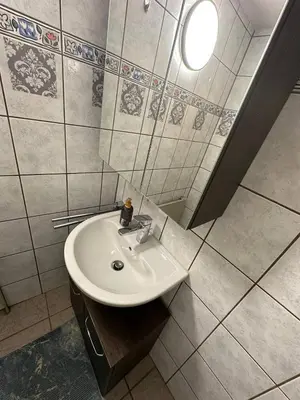 Ein Badezimmer in der Unterkunft Privat Studio mit Doppelbett