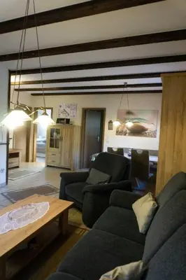 Ein Sitzbereich in der Unterkunft Haus Waldfrieden OG