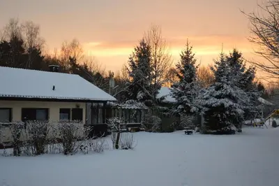 Haus Blumengarten im Winter