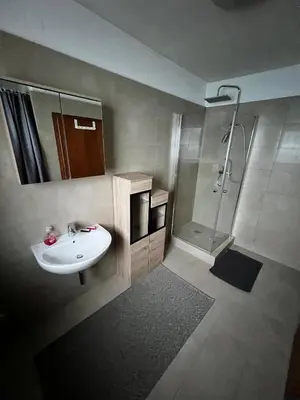 Ein Badezimmer in der Unterkunft Wohlfühlen mit viel Raum und Garten am RHEIN