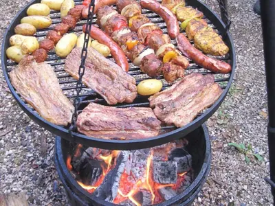 Ein für Gäste verfügbarer Grill im Ferienhaus