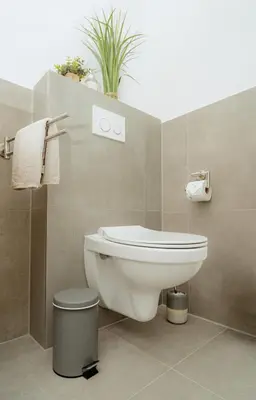 Ein Badezimmer in der Unterkunft Schöne, zentral gelegene &renovierte Wohnung in NR