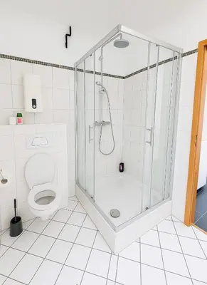 Ein Badezimmer in der Unterkunft Luxury Amour Suite Modern Design mit Terrasse