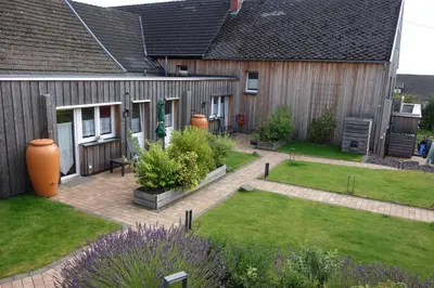 Ein Garten an der Unterkunft Race & Rest Apartments