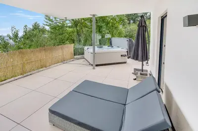 Ein Balkon oder eine Terrasse in der Unterkunft Luxury house with exclusive views