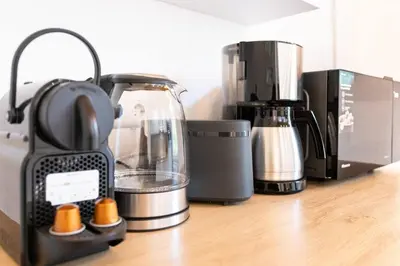 Kaffee-/Teezubehör in der Unterkunft Altbauwohnung in Mayen im Grünen