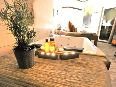 Ein Bett oder Betten in einem Zimmer der Unterkunft Holiday Home Wellness-Chalet by Interhome