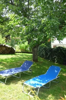 Ein Garten an der Unterkunft Apartment in Siesbach by Interhome