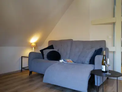 Ein Sitzbereich in der Unterkunft Apartment Wohnung in Pünderich mit Terrasse by Interhome