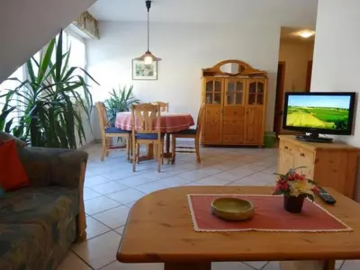TV/Unterhaltungsangebot in der Unterkunft Apartment für bis zu fünf Personen by Interhome