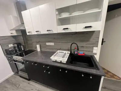 Küche/Küchenzeile in der Unterkunft Häusliche Wohnung in Koblenz WE15