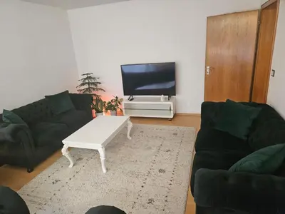 Grundriss der Unterkunft Gemütliche 2-Zimmer-Ferienwohnung mit Wohnzimmer, Dusche & Küche, Schlafzimmer