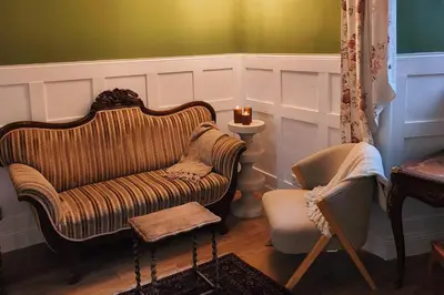 Ein Sitzbereich in der Unterkunft Chateau Suites - Schloss Malberg