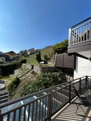 Ein allgemeiner Bergblick oder ein Berglick von der Ferienwohnung aus