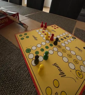 Eine Spielezimmer in der Unterkunft Ferienhaus an der Burg Coraidelstein
