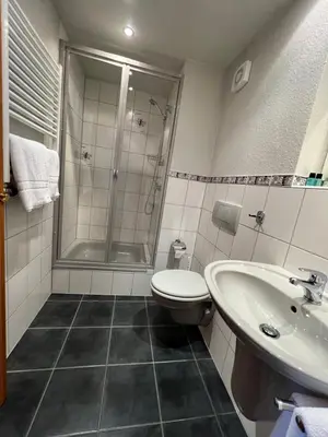 Ein Badezimmer in der Unterkunft Aparts4ring 5 Nürburg