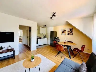 TV/Unterhaltungsangebot in der Unterkunft Studio Lounge mit privatem Stellplatz für bis zu 4 Personen - stadtnah