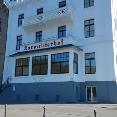 Karmeliterhof Studios & Suites