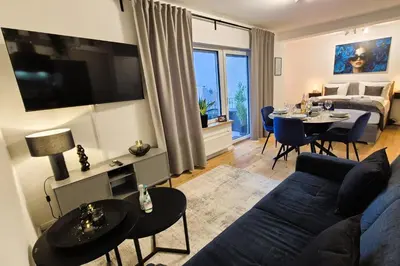 TV/Unterhaltungsangebot in der Unterkunft NAVIA Vela Premium - Parkplatz, Boxspringbett & Balkon