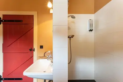 Ein Badezimmer in der Unterkunft Landhaus Waldeifel - 18 Personen