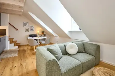 Ein Sitzbereich in der Unterkunft Neu!!! Moselbleibe Stadthaus am Bärenbrunnen