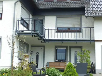 Das Gebäude in dem sich die Ferienwohnung befindet