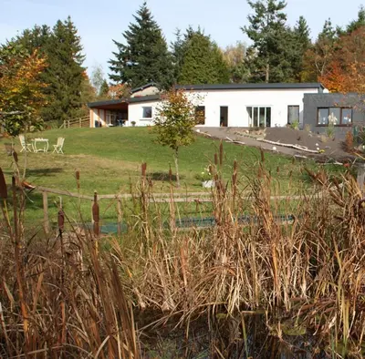 Ein Garten an der Unterkunft Ferienhaus Eifelblick