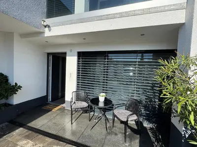 Ein Balkon oder eine Terrasse in der Unterkunft Landruhe Koblenz- Modernes Apartment