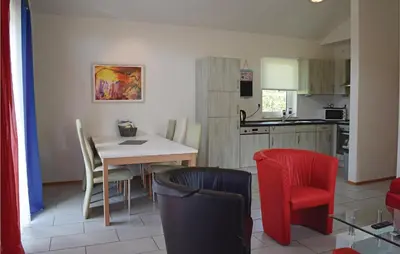 Küche/Küchenzeile in der Unterkunft Nice Home In Gerolsteinhinterhausen