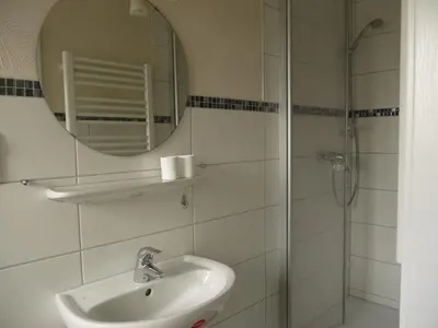 Ein Badezimmer in der Unterkunft Haus Reitz