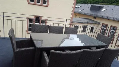 Ein Balkon oder eine Terrasse in der Unterkunft Hotel Ravene