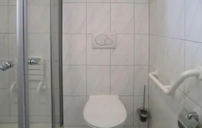 Ein Badezimmer in der Unterkunft Cozy Apartment In Gerolstein-Müllenborn