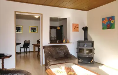 Ein Sitzbereich in der Unterkunft 2 Bedroom Cozy Apartment In Duppach