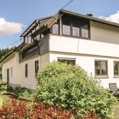 2 Bedroom Cozy Apartment In Duppach