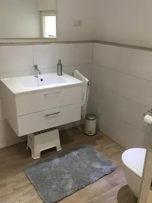 Ein Badezimmer in der Unterkunft Rhein-Mosel-Ferienhaus