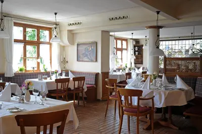 Ein Restaurant oder anderes Speiselokal in der Unterkunft MICHELS Wellness- & Wohlfühlhotel