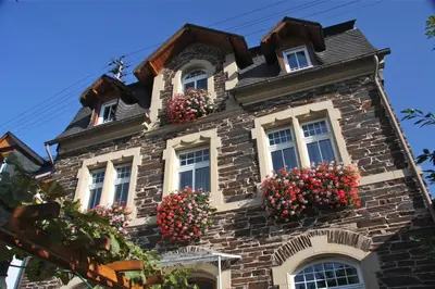 Das Gebäude in dem sich die Pension befindet