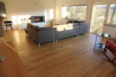 Ein Sitzbereich in der Unterkunft Forsthaus in Katzwinkel