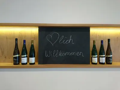 Getränke in der Unterkunft Wein-Quartier Leo Pazen
